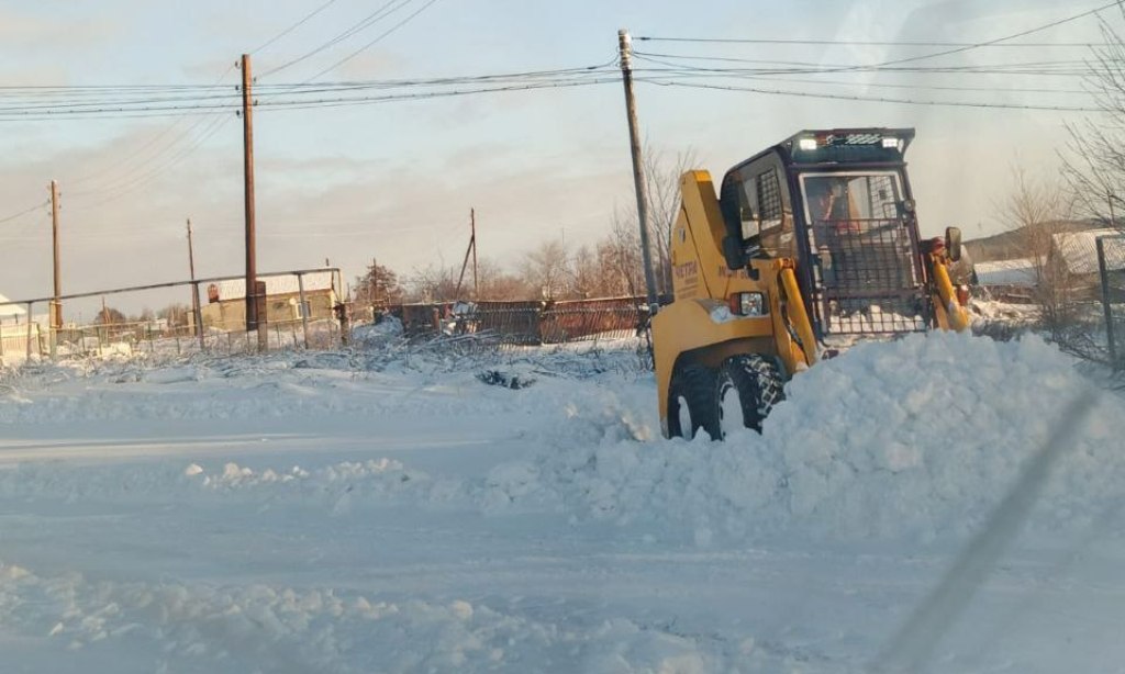 «Вам редко говорят спасибо…»: саратовцы благодарят специалистов, кто устраняет аварии в непогоду